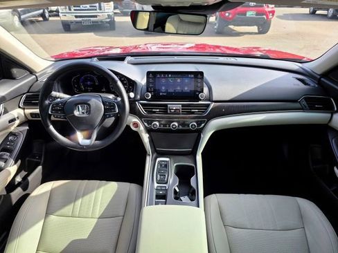 Used 2020 Honda Accord Touring image 9