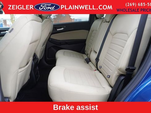 Used 2021 Ford Edge SE image 10