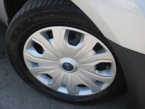 Used 2023 Ford Transit Connect XL FWD image 4