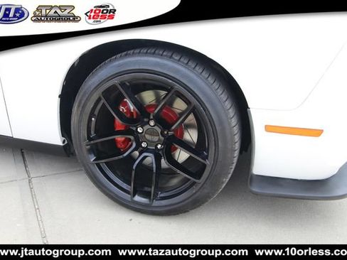 Used 2020 Dodge Challenger R/T Scat Pack RWD image 9