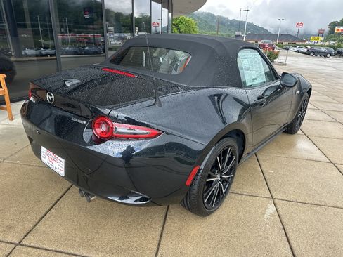 New 2026 MAZDA MX-5 Miata Grand Touring RWD image 4