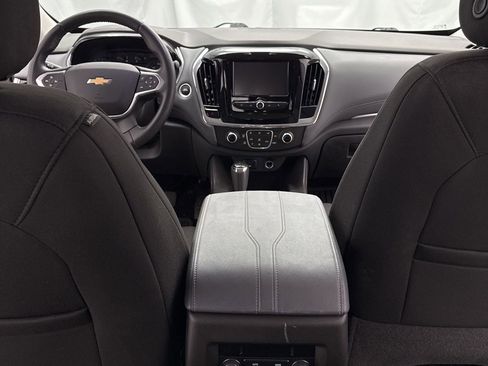 Used 2018 Chevrolet Traverse LT image 33
