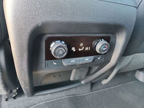 Certified 2024 Chevrolet Traverse RS image 21