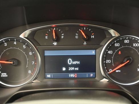 Used 2026 Chevrolet Blazer LT FWD image 13