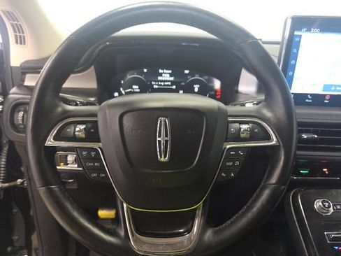 Used 2023 Lincoln Nautilus Reserve w/ Monochromatic Package AWD/4WD image 6