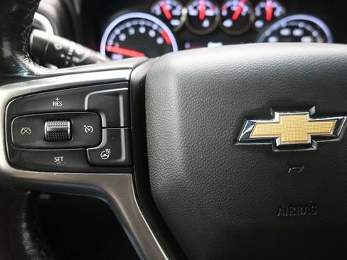 Used 2021 Chevrolet Silverado 1500 LT AWD/4WD image 25