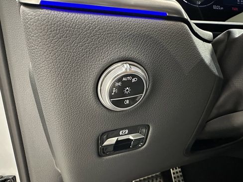 New 2026 Mercedes-Benz GLC 300 image 35