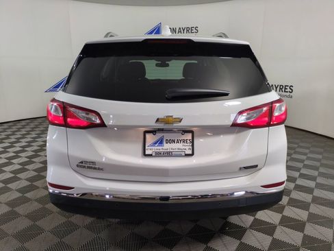 Used 2018 Chevrolet Equinox Premier image 4