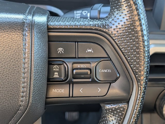 Used 2025 Toyota Tacoma SR5 AWD/4WD image 20