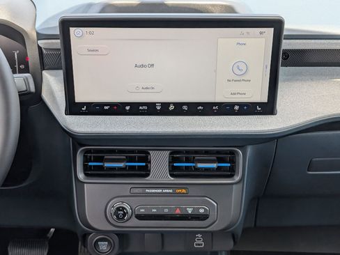 New 2026 Ford Maverick XLT w/ XLT Luxury Package FWD image 16