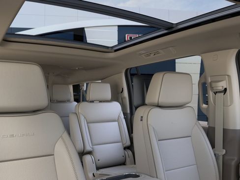 New 2026 GMC Yukon XL Denali w/ Denali Reserve Package AWD/4WD image 24
