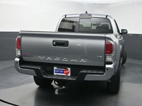 Used 2022 Toyota Tacoma TRD Off-Road w/ Technology Package image 40