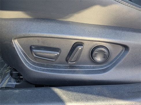 Used 2025 Toyota Camry LE image 18