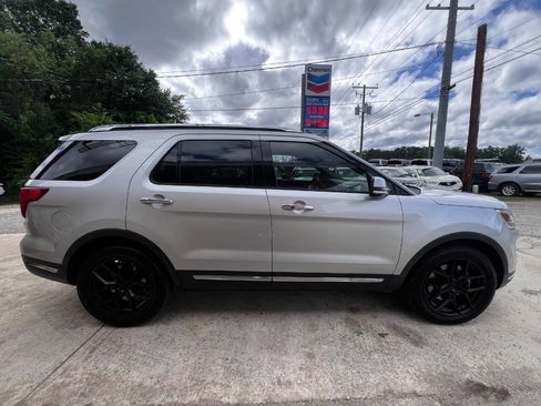 Used 2019 Ford Explorer Limited w/ Class III Trailer Tow Package FWD image 7