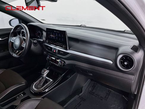 Used 2023 Kia Forte GT-Line w/ GT-Line Technology Package FWD image 33