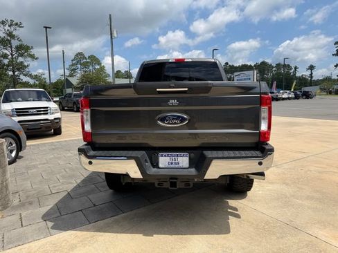 Used 2019 Ford F250 Lariat w/ Lariat Ultimate Package AWD/4WD image 5