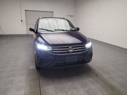 Used 2022 Volkswagen Tiguan SE FWD image 14