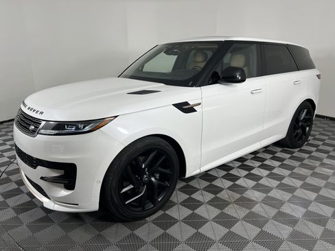 Used 2024 Land Rover Range Rover Sport Dynamic SE AWD/4WD image 8