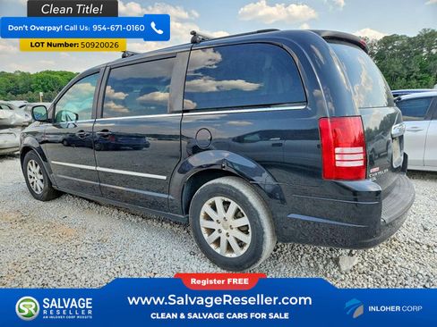 Used 2010 Chrysler Town & Country Touring Plus w/ Premium Group FWD image 3