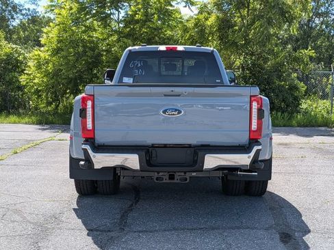 New 2026 Ford F350 4x4 Crew Cab DRW Super Duty image 4