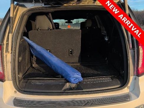 Used 2021 GMC Yukon AT4 w/ AT4 Premium Plus Package image 18