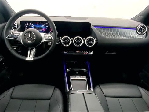 New 2026 Mercedes-Benz GLA 250 GLA 250 image 18