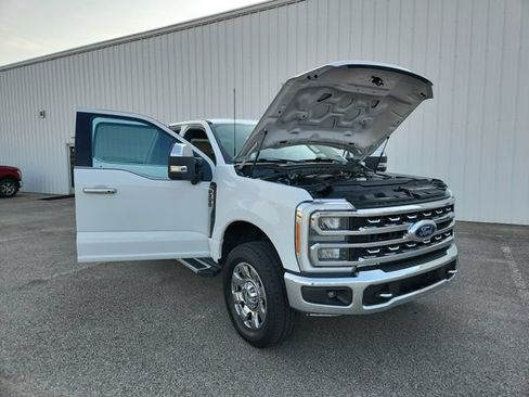 Used 2023 Ford F250 Lariat w/ Chrome Package AWD/4WD image 12