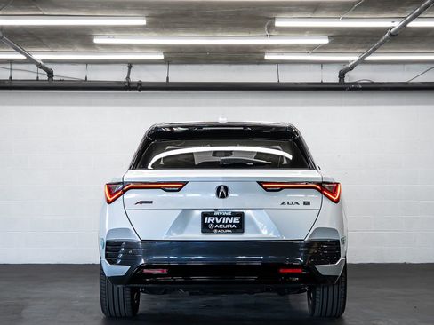 Certified 2024 Acura ZDX A-Spec image 4