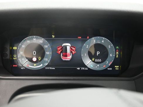 New 2025 Land Rover Range Rover Velar Dynamic SE image 19