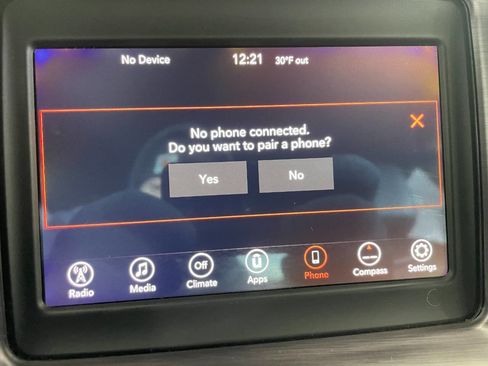 Used 2018 Dodge Charger SXT image 35