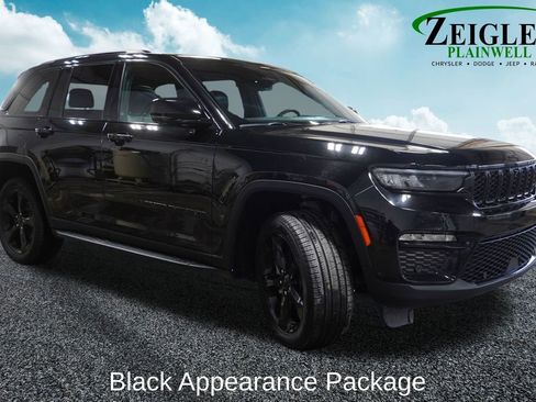 Used 2024 Jeep Grand Cherokee Limited w/ Luxury Tech Group II image 4