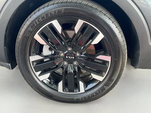 Used 2024 Kia Telluride SX Prestige w/ Towing Package AWD/4WD image 34