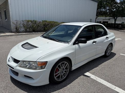 Used 2004 Mitsubishi Lancer Evolution RS AWD/4WD image 2