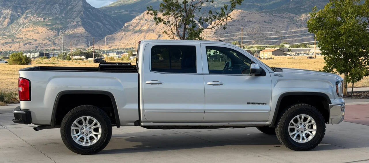 Used 2017 GMC Sierra 1500 SLE w/ SLE Value Package AWD/4WD image 5