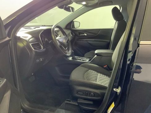 Used 2021 Chevrolet Equinox LT FWD image 16