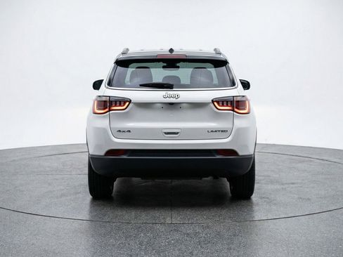 Used 2025 Jeep Compass Limited AWD/4WD image 7