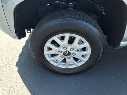 Used 2024 Toyota Tacoma SR5 AWD/4WD image 4