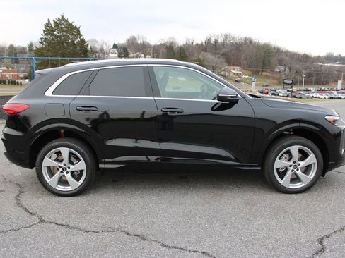 New 2025 Audi Q5 Premium Plus image 9