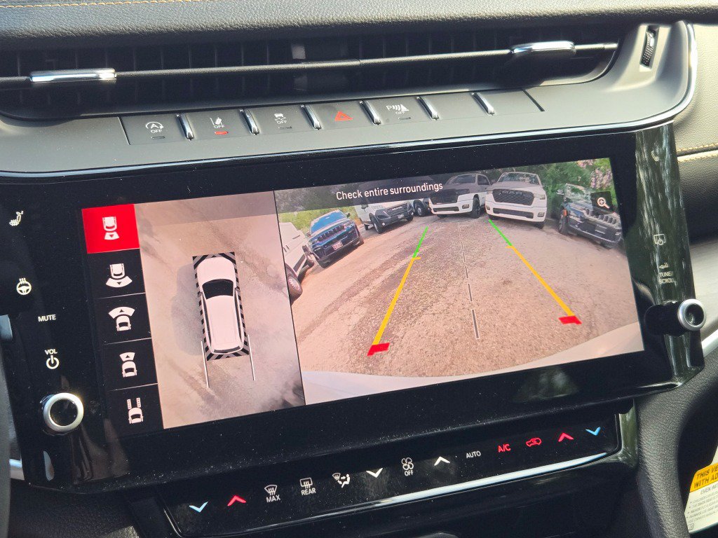 New 2026 Jeep Grand Cherokee Limited AWD/4WD image 37