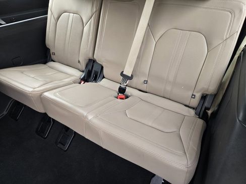 Certified 2024 Ford Expedition Limited image 29
