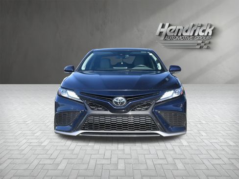 Used 2022 Toyota Camry XSE image 5