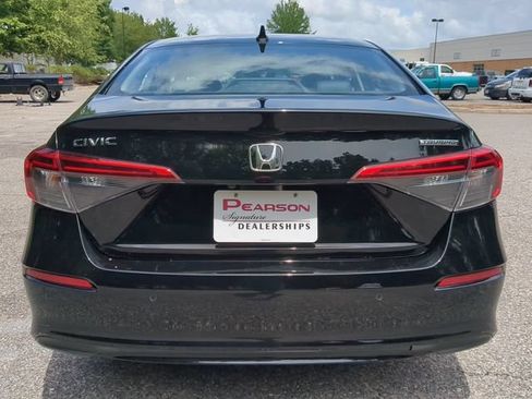 Certified 2023 Honda Civic Touring image 5
