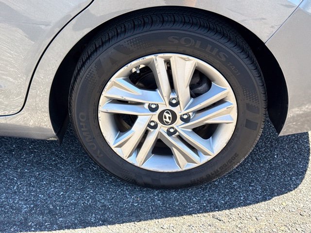 Used 2019 Hyundai Elantra SEL w/ Cargo Package FWD image 19
