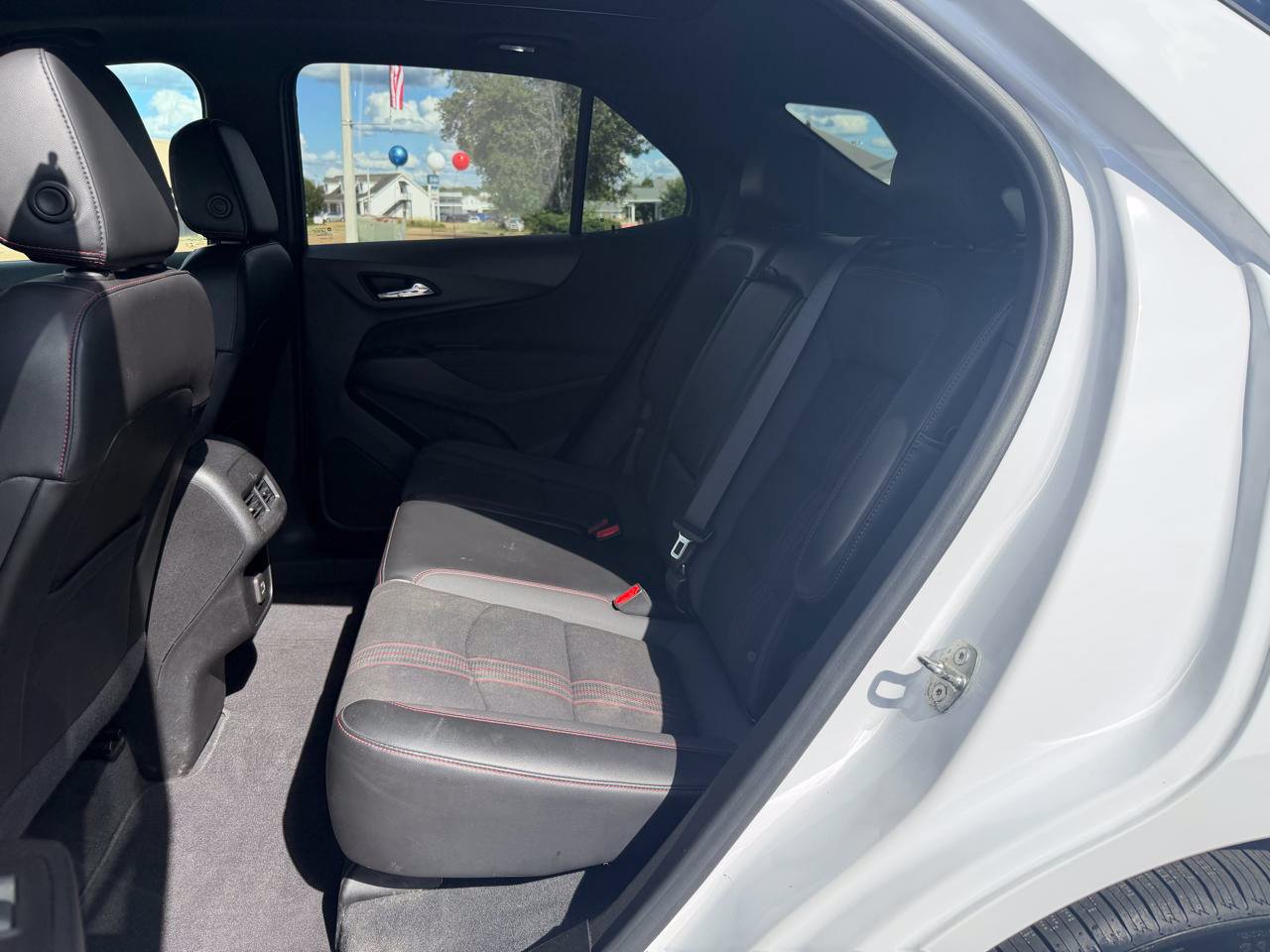 Used 2022 Chevrolet Equinox RS AWD/4WD image 12