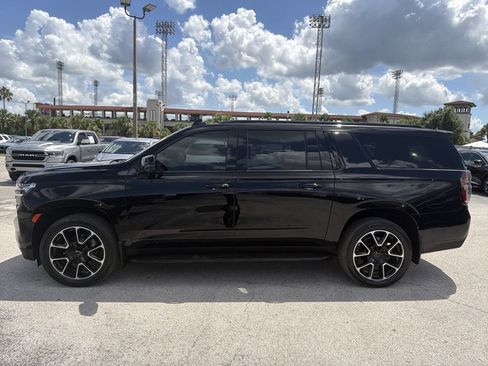 Used 2023 Chevrolet Suburban RST w/ Luxury Package RWD image 6