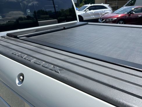 Used 2015 RAM 1500 Laramie AWD/4WD image 13