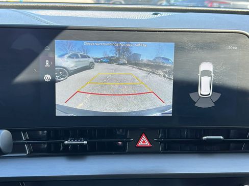 Used 2025 Kia Sportage EX w/ EX Premium Package image 17