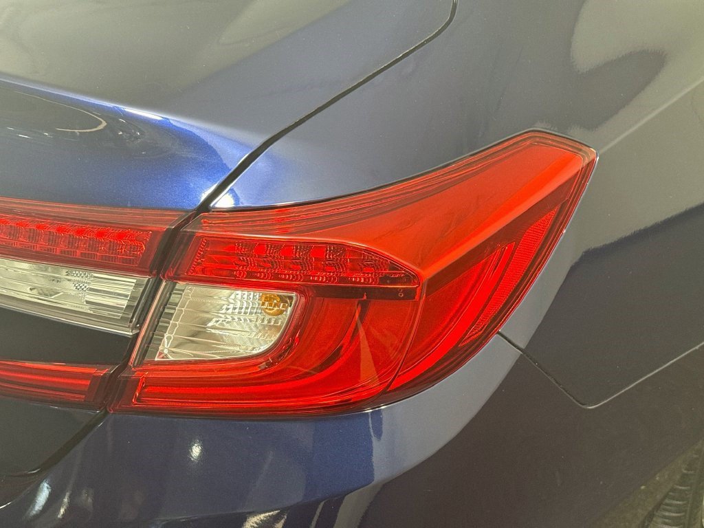 Used 2019 Honda Accord LX image 33