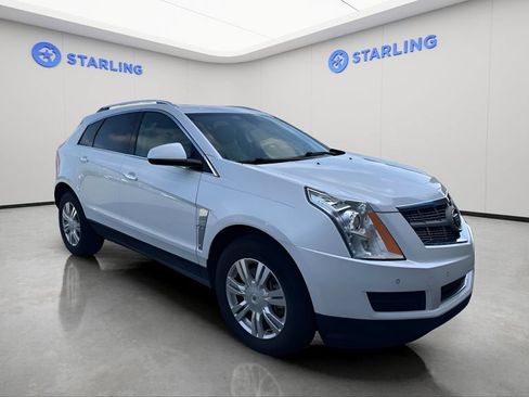 Used 2011 Cadillac SRX Luxury FWD image 2