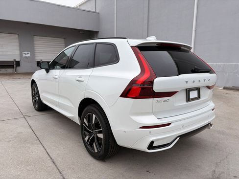 Used 2026 Volvo XC60 B5 Plus w/ Climate Package AWD/4WD image 3